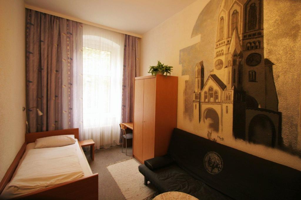 Hotel - Pension Am Schloss Bellevue Berlijn Kamer foto
